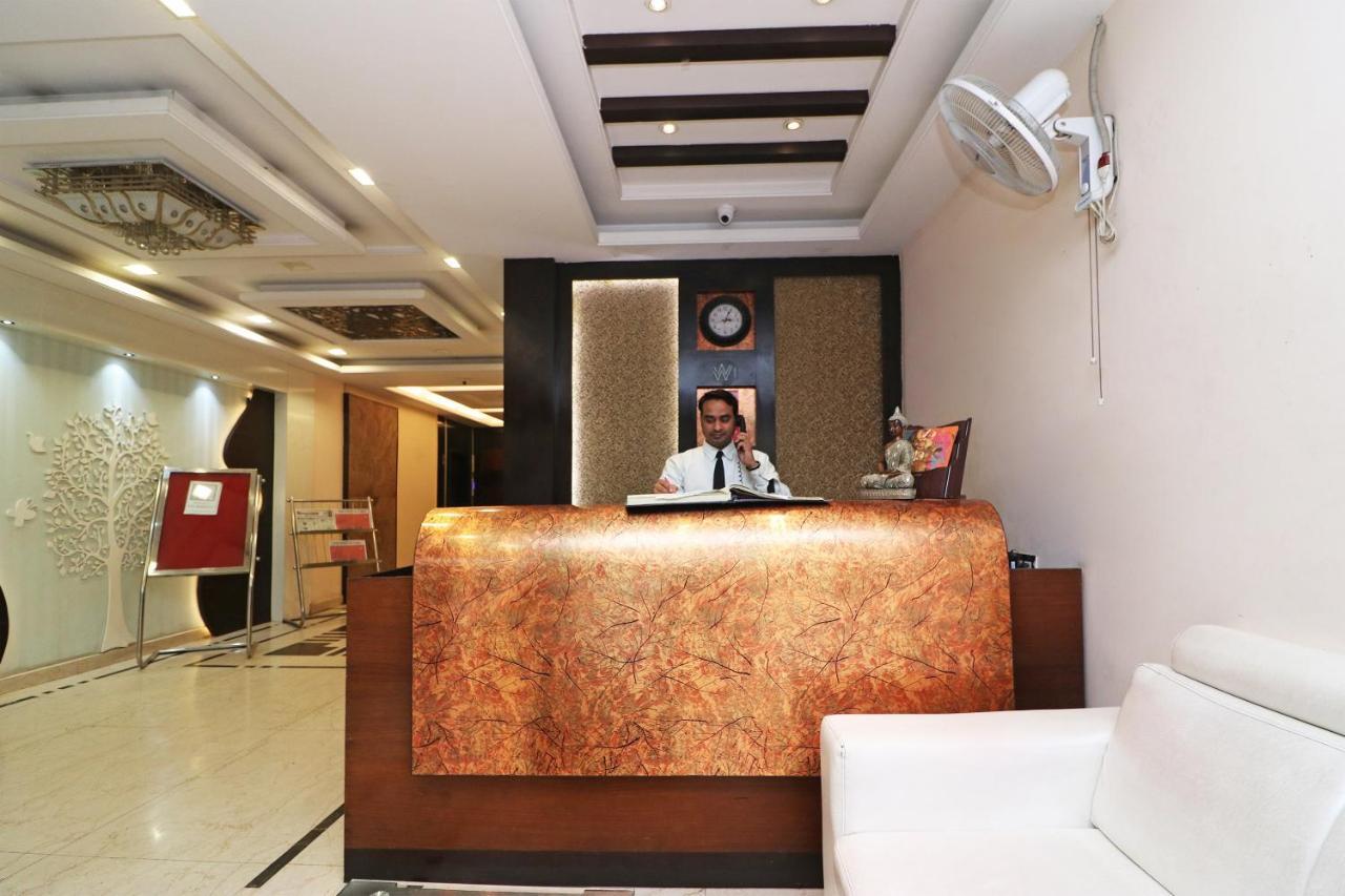 Puja Residency Hotel Varanasi Ngoại thất bức ảnh